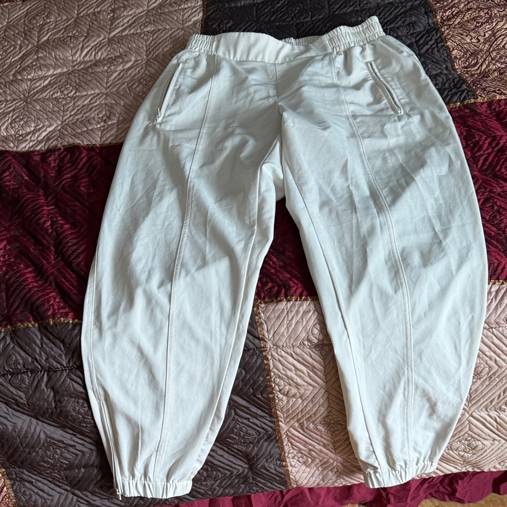 Winter white Jogger Pants